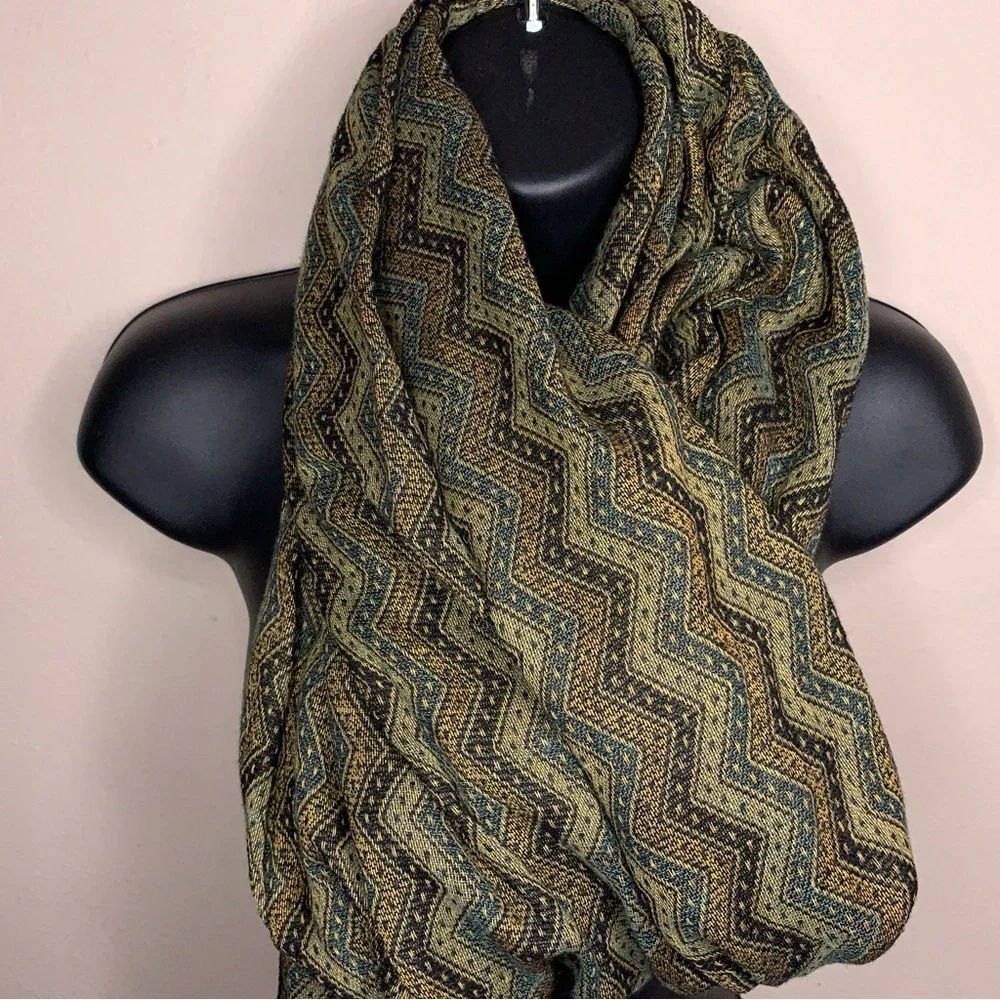 Vintage Isabella Scarf Wrap Olive Green Beige Fringe Boho Bohemian Geometric